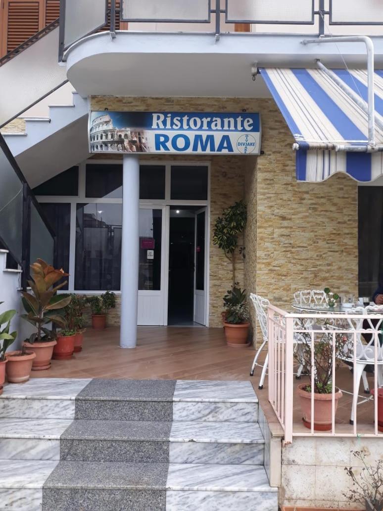 Alojamento de Acomodação e Pequeno-almoço Roma Divjake